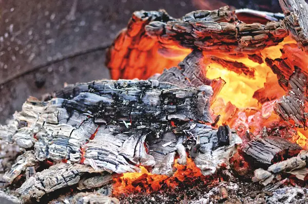 What To Do With Fire Pit Ashes Big, How To Recycle Fire Pit Ashes