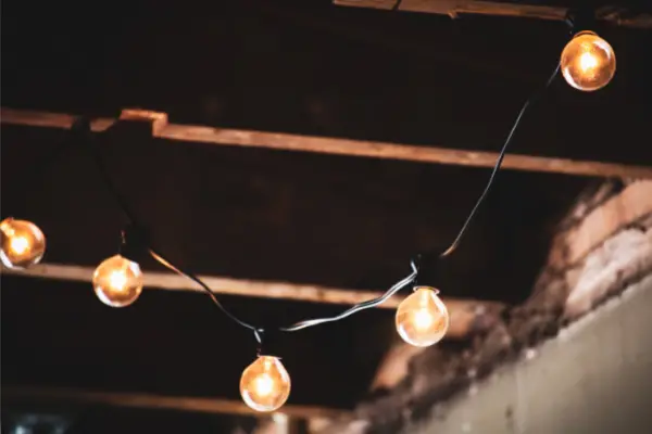 How to hang string lights in backyard without trees